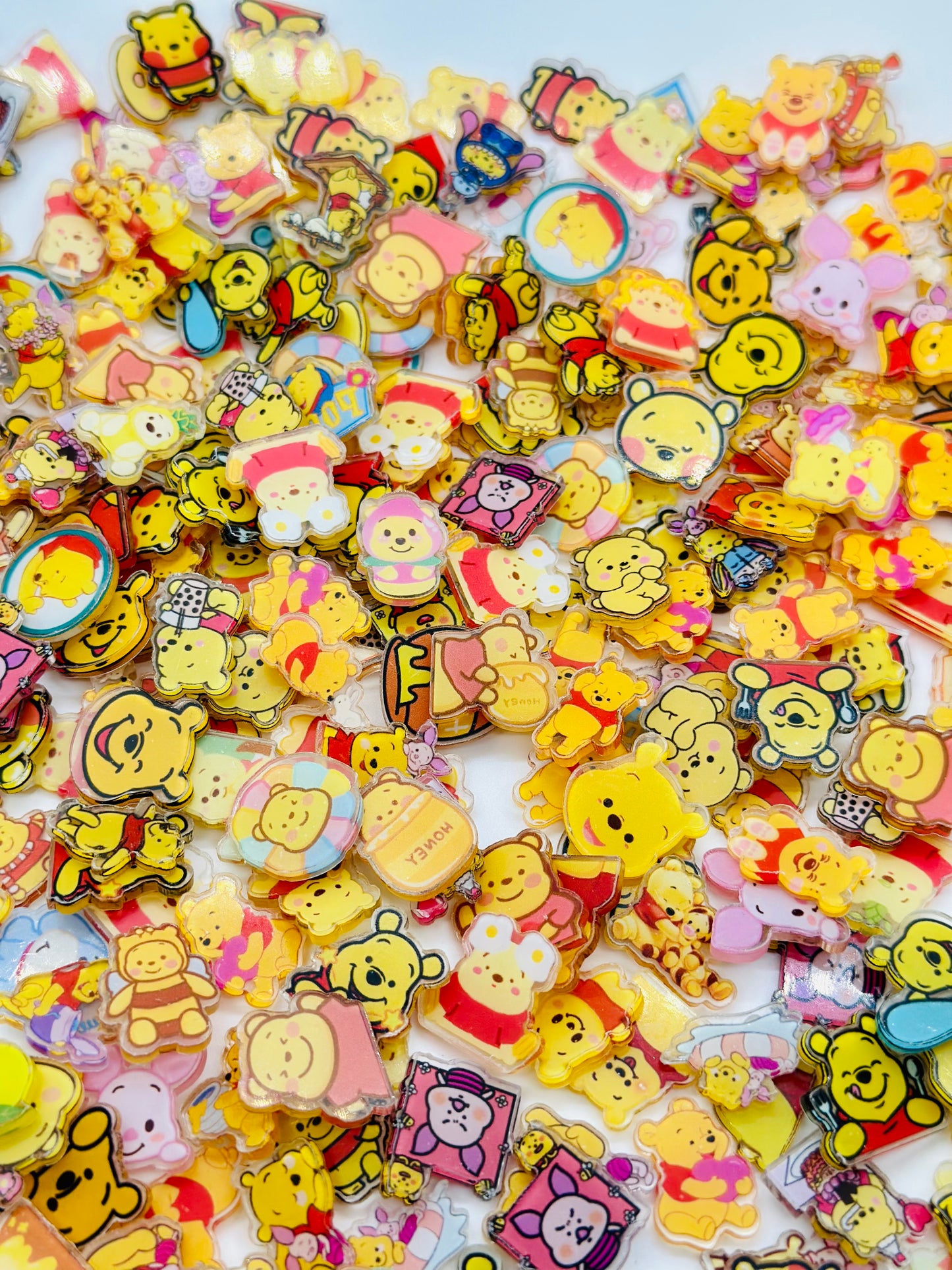 Pooh Acrylic Mix (2cm)
