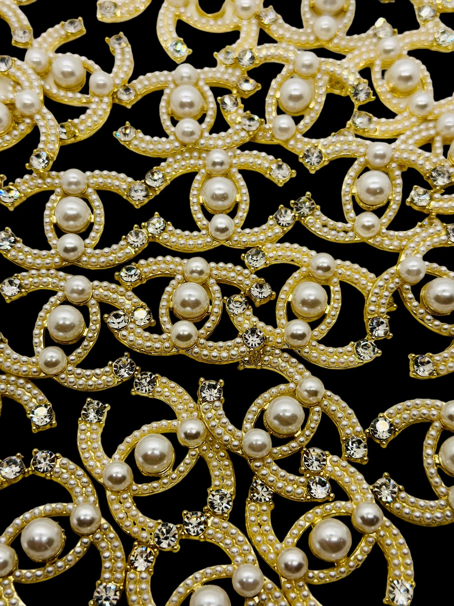 Metal CC Pearl Charms